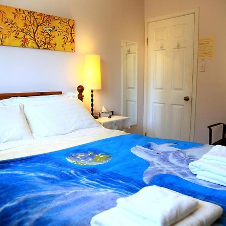 Jenny Guest House Yellowknife Extérieur photo