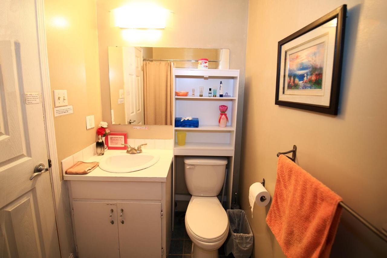 Jenny Guest House Yellowknife Extérieur photo